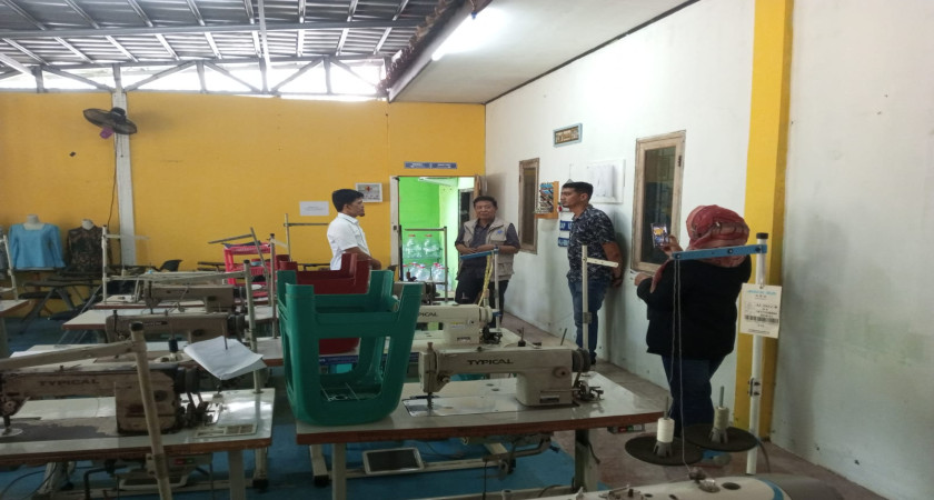 Verifikasi SALUT AL-HIKMAH oleh Direktur UT Bandung Drs. Enceng, M.Si.